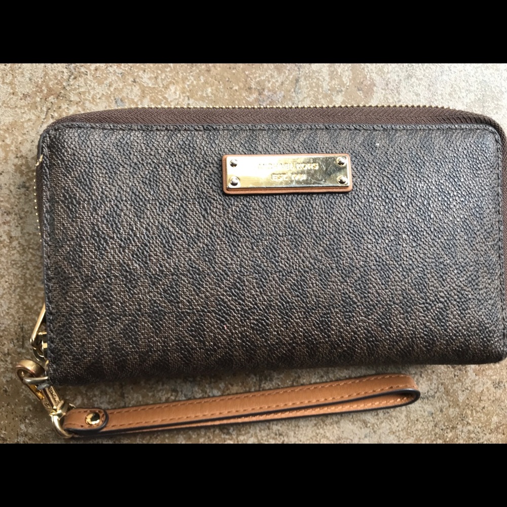 Michael Kors Jet Set Wallet